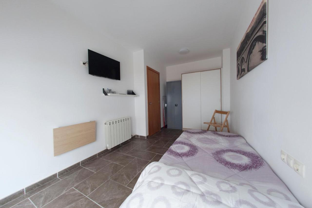Apartament Bisaura De Ter Сант-Кирсе-де-Бесора Экстерьер фото
